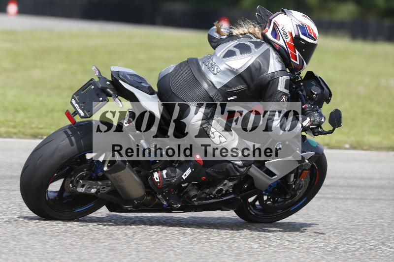 /25 10.06.2025 MaxRacing ADR/Gruppe gruen/33